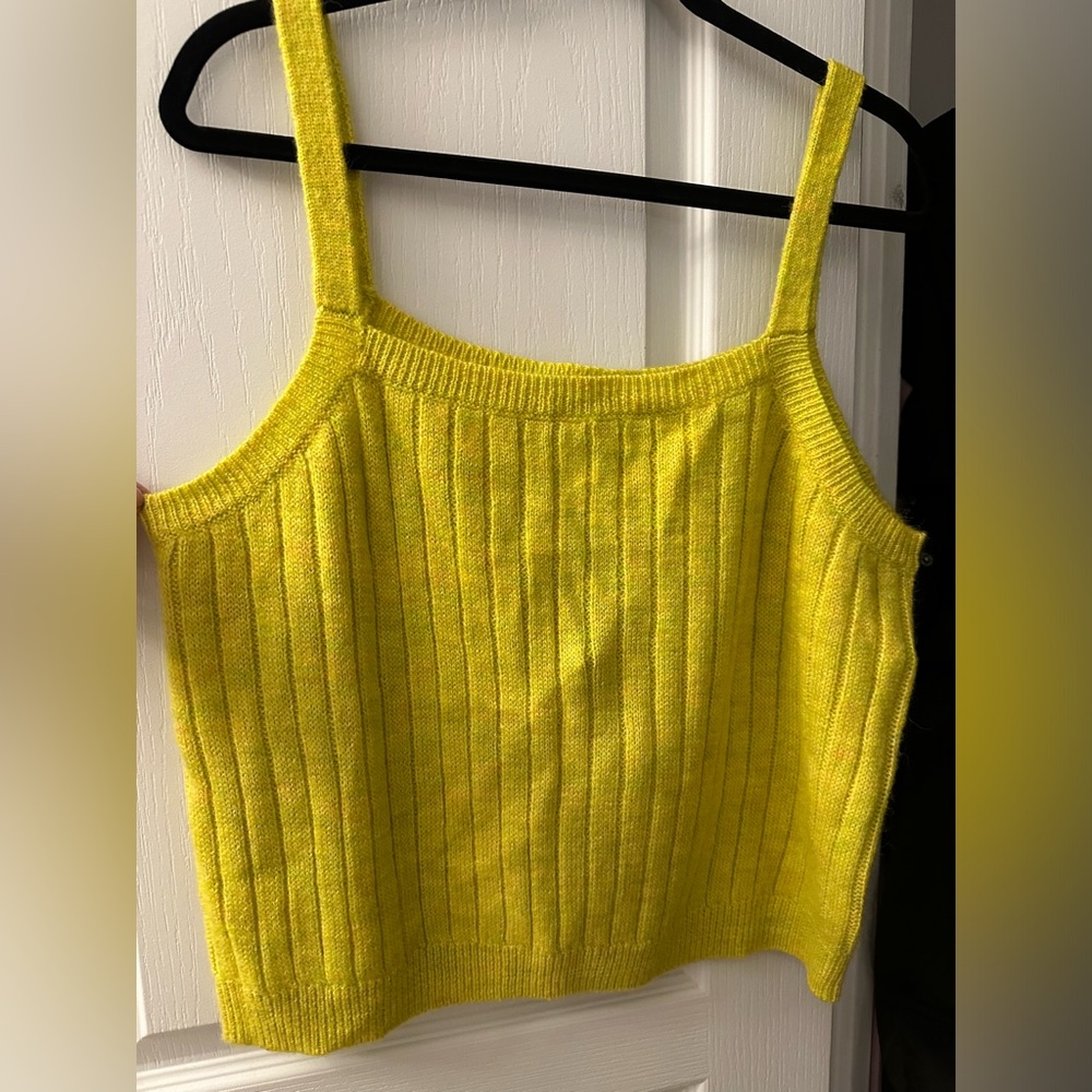 Wild Fable Vibrant Yellow Knit Crop Top Ribbed Tank NWT - Picture 3 of 8